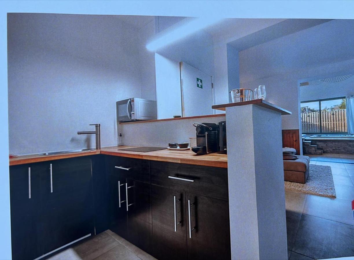 Wellness Loft Huy Apartment Bagian luar foto