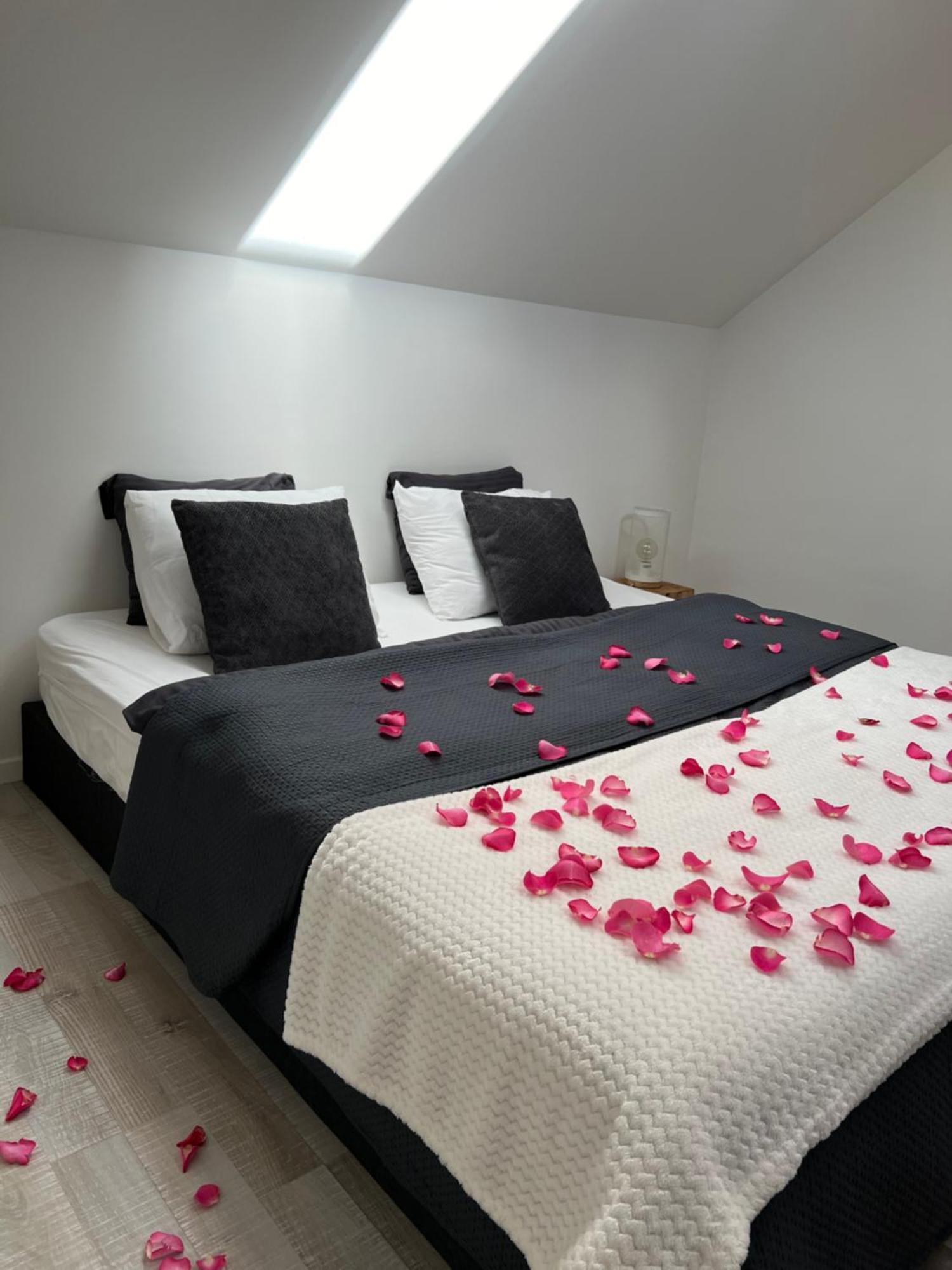 Wellness Loft Huy Apartment Bagian luar foto
